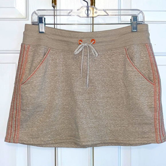 Athleta beige, soft, drawstring skirt size Medium, great condition, worn once. - Picture 2 of 6